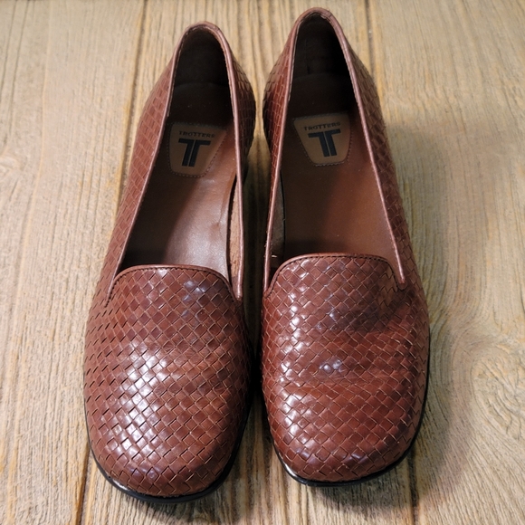 Trotter Shoes - Trotters Liz Loafer